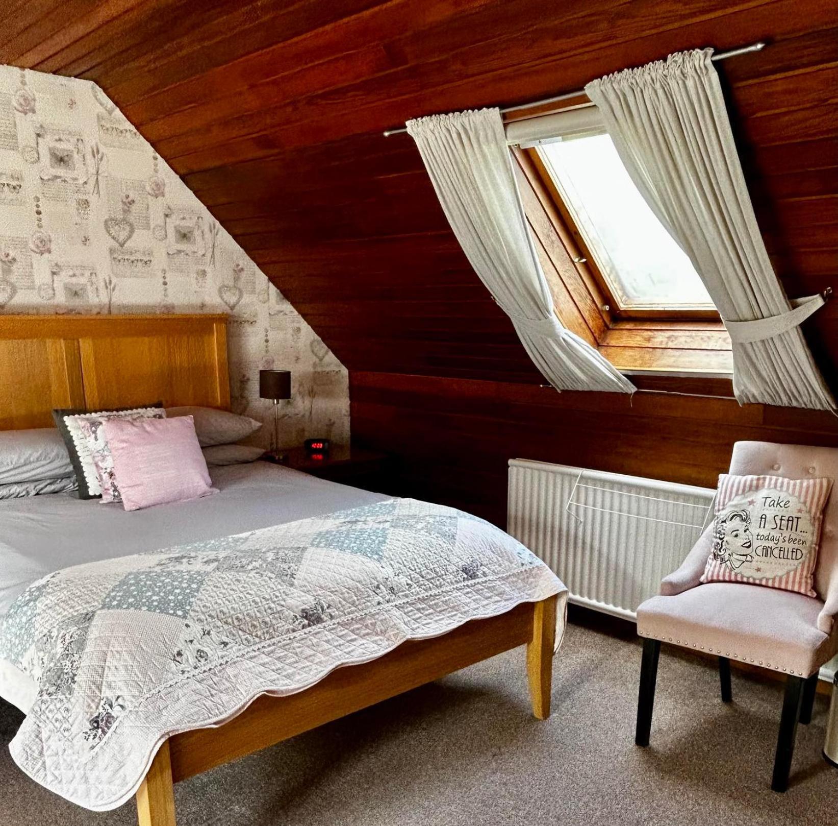 Dunroamin Bed And Breakfast Aviemore Εξωτερικό φωτογραφία