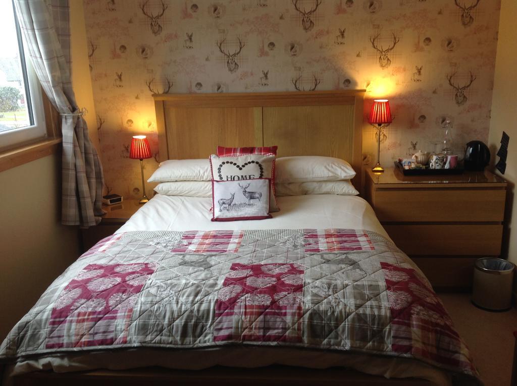 Dunroamin Bed And Breakfast Aviemore Εξωτερικό φωτογραφία